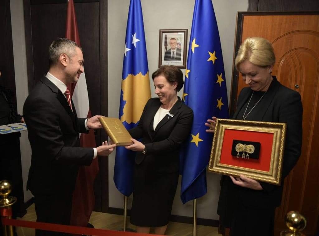 Gërvalla merr pjesë në ceremoninë e hapjes zyrtare të Konsullatës së Nderit të Letonisë në Kosovë