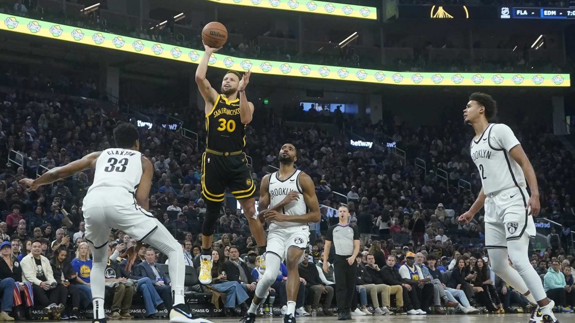 Curry shkëlqen në triumfin e Golden State, Philadelphia 76ers merr fitoren e gjashtë radhazi