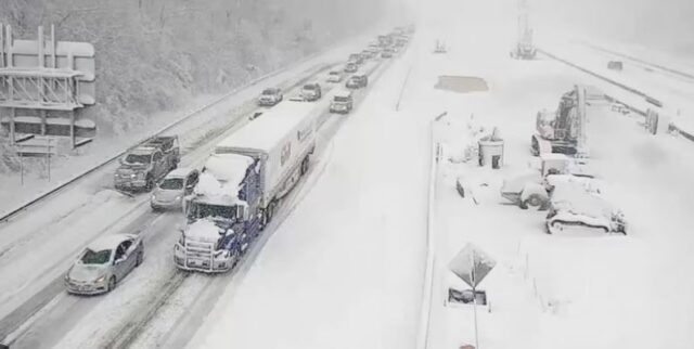 Temperaturat e acarta bllokojnë gjithçka në ShBA