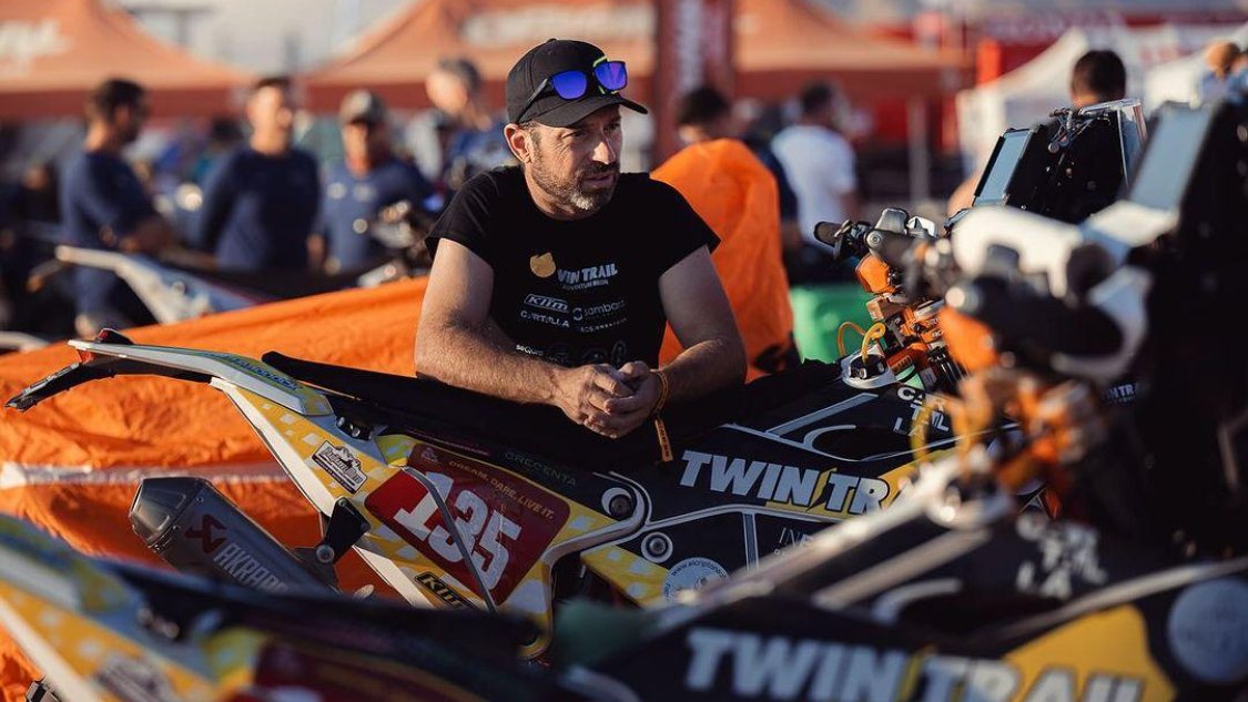 Një javë në koma, ndahet nga jeta piloti 45-vjeçar i garave të Rally Dakar