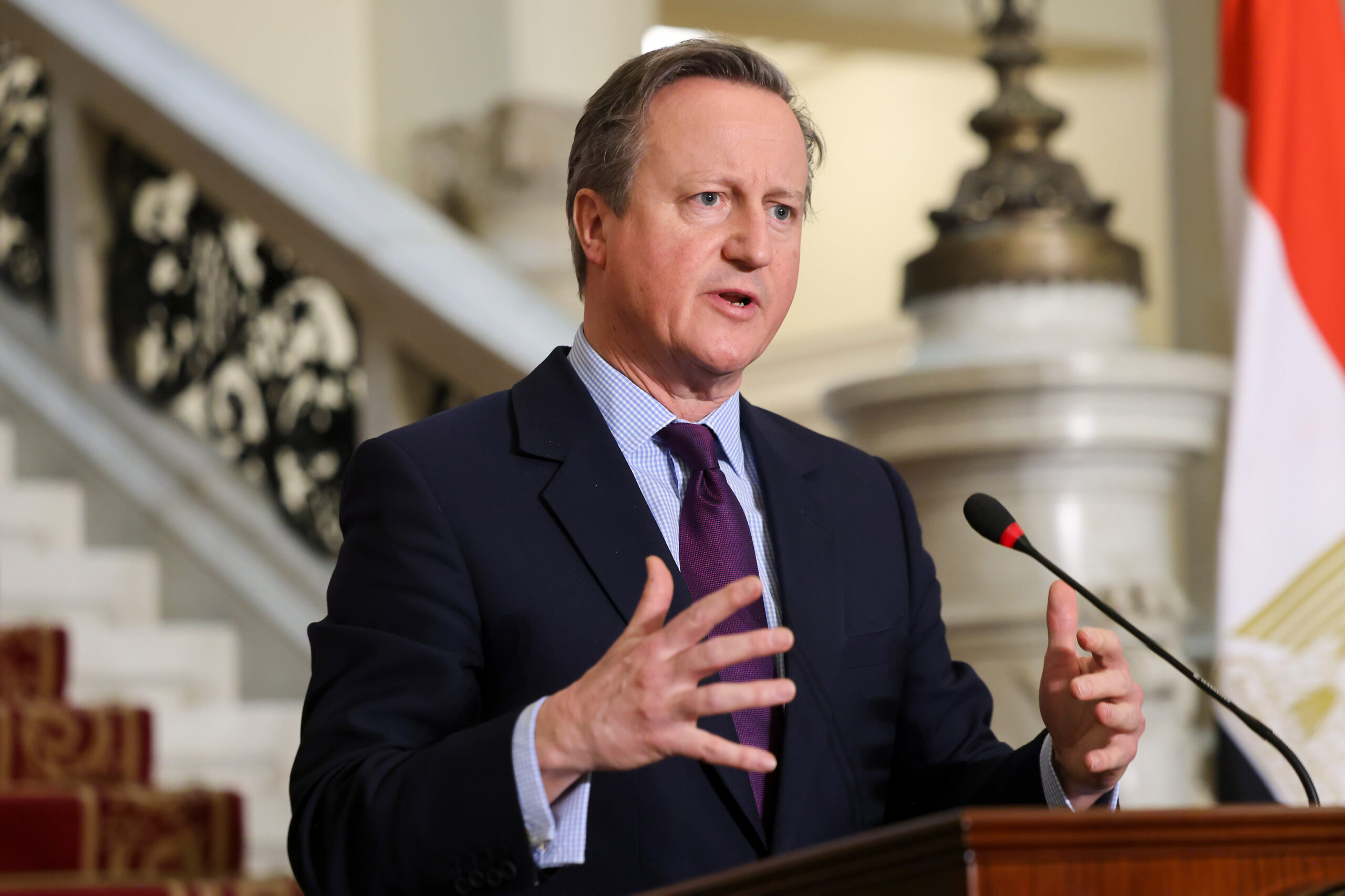 Cameron: Duhet të shprehim zhgënjim me sjelljen e Qeverisë serbe