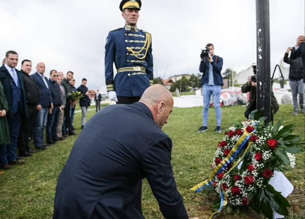 Haradinaj kujton të rënët e masakrës së Makocit dhe betejën e Marecit