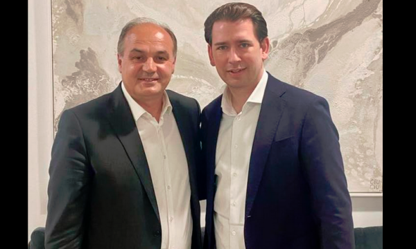 Hoxhaj takon mikun e vet, ish-kancelarin austriak, Sebastian Kurz