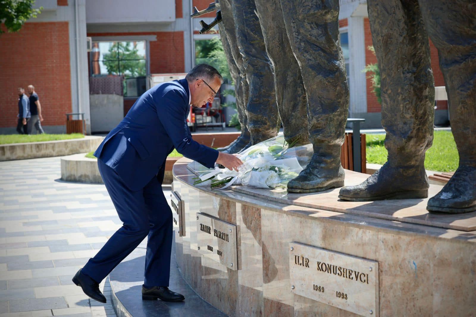 PDK nderon dëshmorët e Podujevës, Hamza: Faleminderit, që ndërtuat bazamentin e shtetit tonë