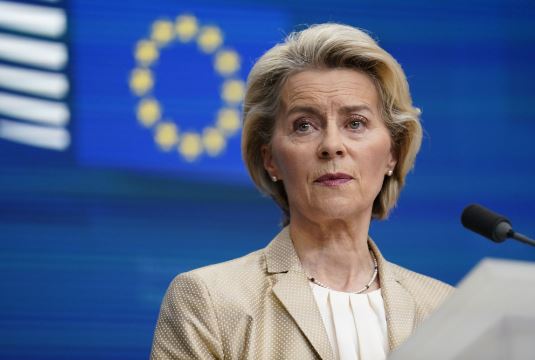 Von der Leyen: Maqedonia e Veriut duhet të respektojë Marrëveshjen e Prespës