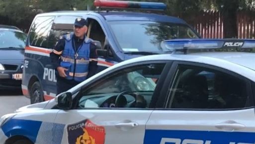 Dalin detaje të reja nga plagosja e vajzës nga babai në Lushnjë