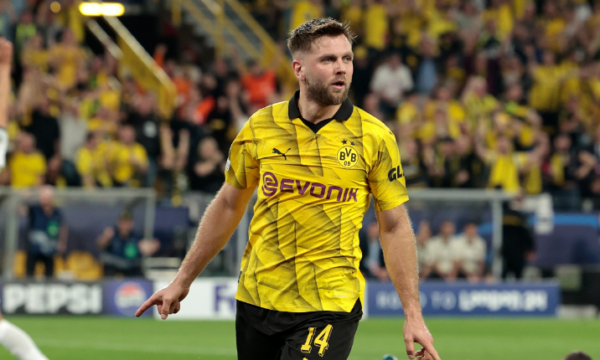 Dortmund “sundon” në “Signal Iduna Park”