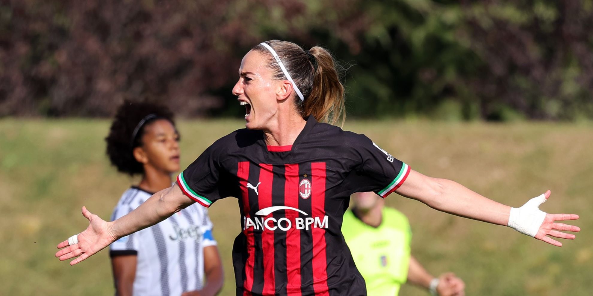 Kosovare Asllani i shënon dy gola në fitoren e Milanit