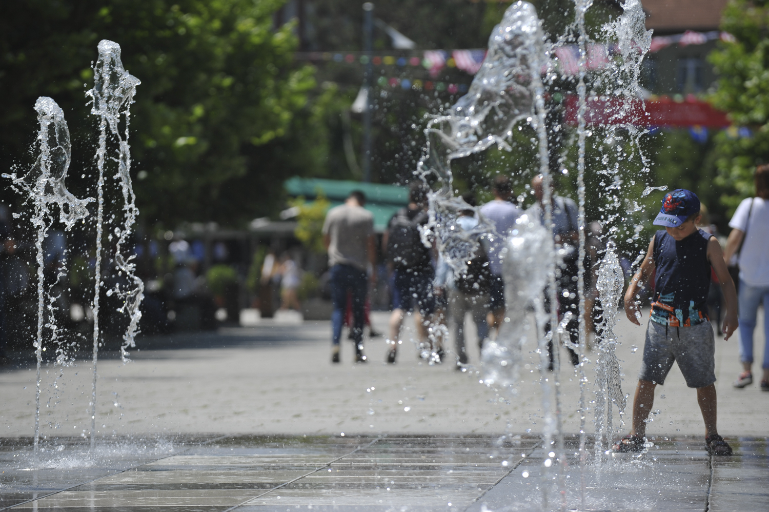 Kosova “përvëlohet” këtë javë, temperaturat arrijnë deri në 37 gradë Celsius