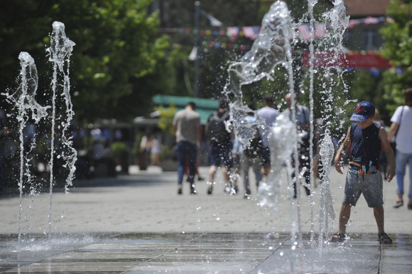 Temperatura përvëluese në vend, sot deri në 34 gradë