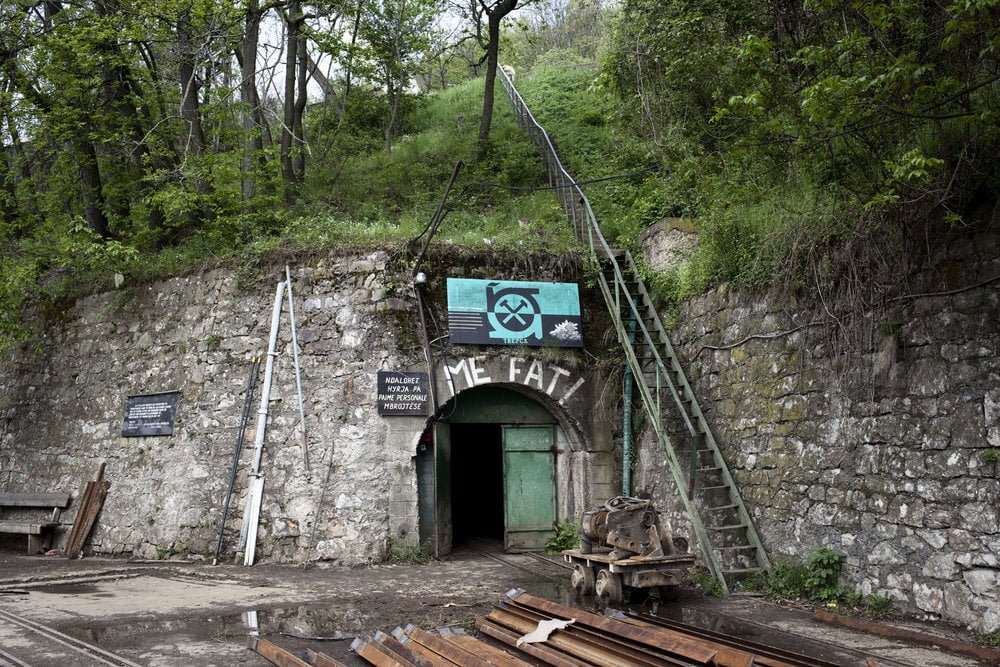 “Trepça” kërkon kthimin e pronave të paluajtshme, jep afat 30 ditë