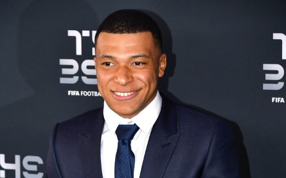 Kylian Mbappe blen klubin francez të ligës së dytë