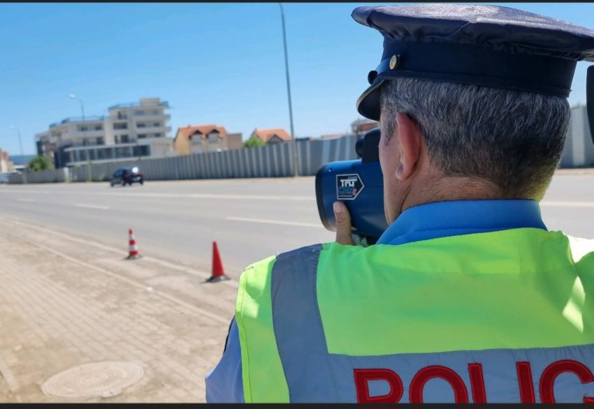 Afër 2000 gjoba trafiku për një ditë në Kosovë