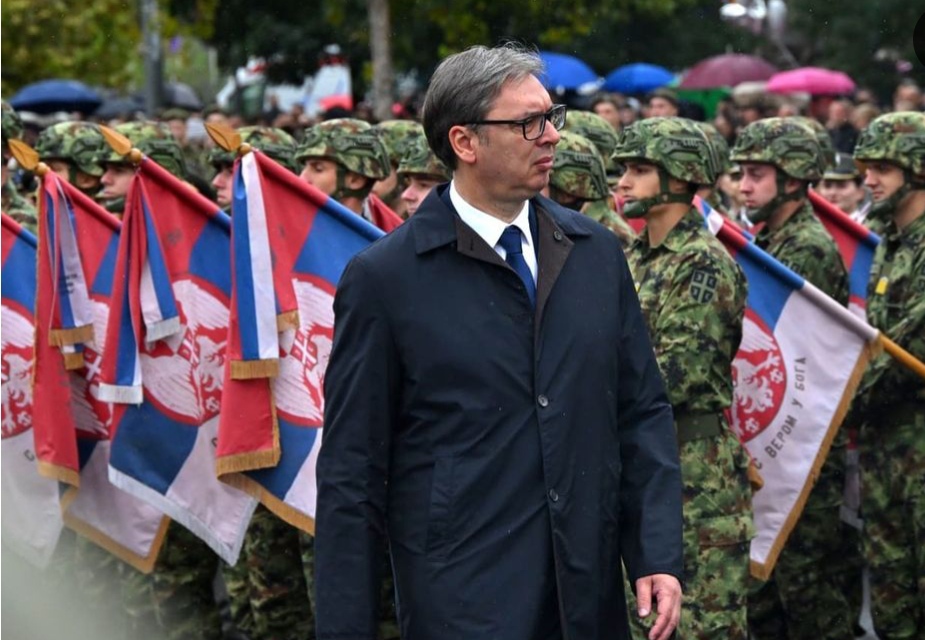 Vuçiq nënshkruan marrëveshjen për rikthimin e shërbimit të detyrueshëm ushtarak