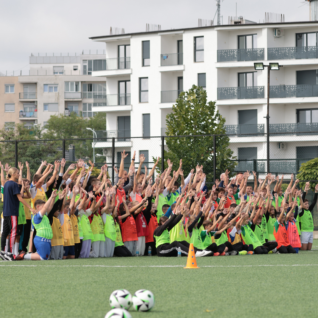 Klina shënoi festën e futbollit “Grassroots Week”