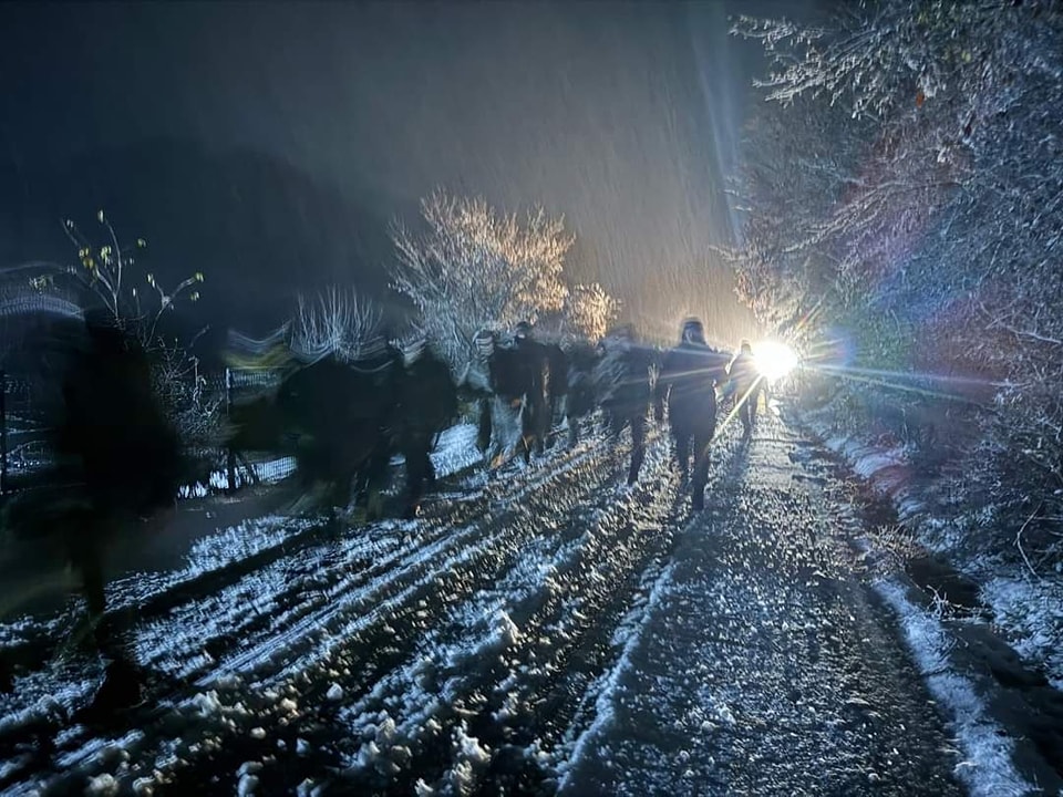 Me disiplinë e vendosmëri, kadetët e FSK e përfundojnë marshimin 12.8 kilometërsh