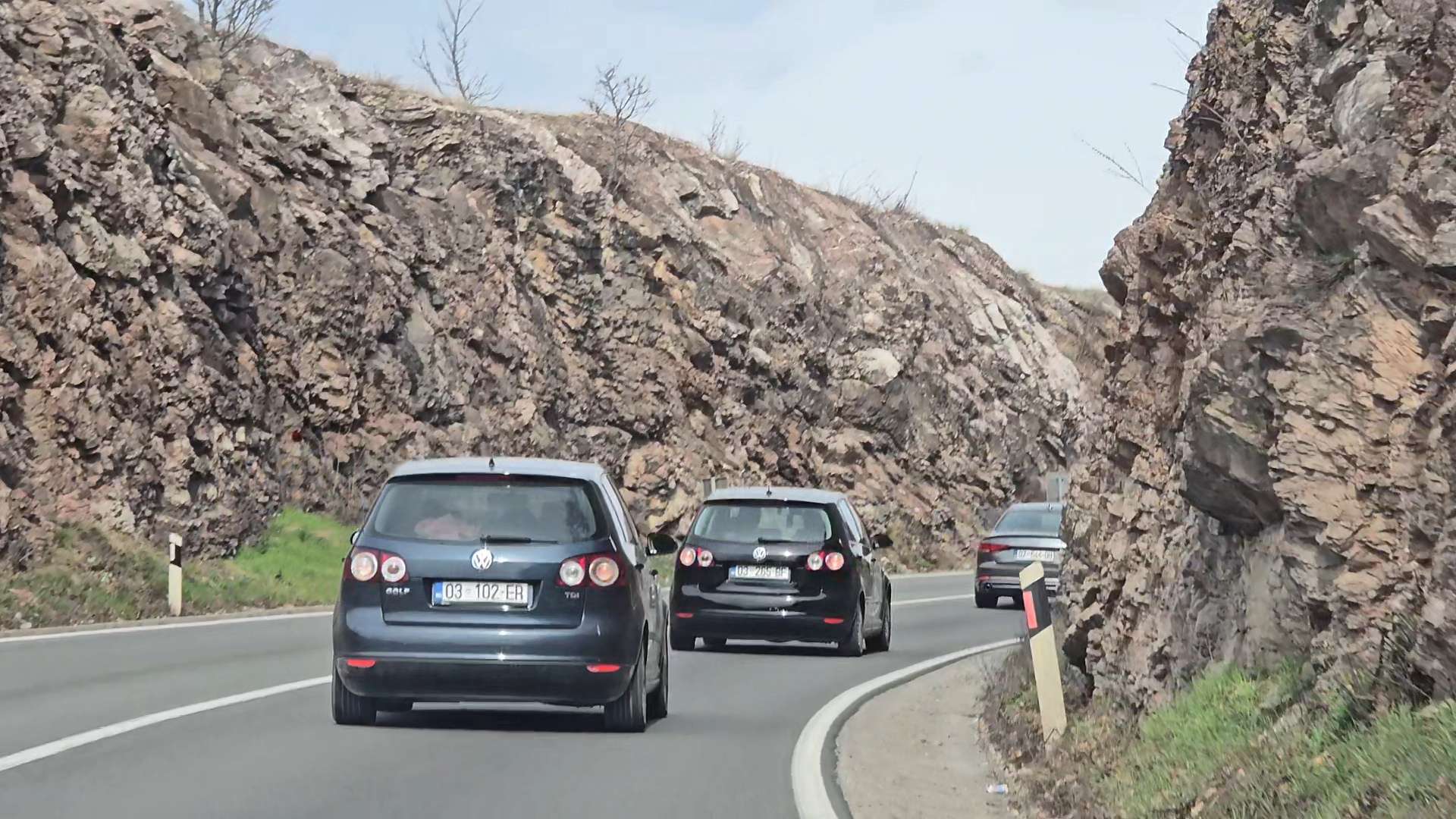 Punimet nesër bllokojnë rrugën Prishtinë-Pejë