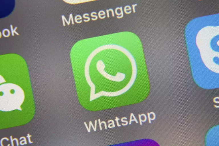 WhatsApp mundëson transkriptimin e mesazheve zanore