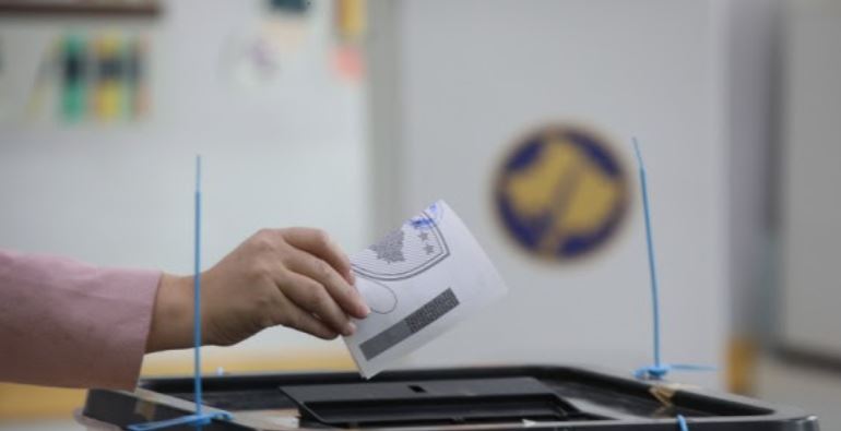 KQZ: Janë aprovuar 51 mijë e 440 kërkesa nga votuesit jashtë Kosovës