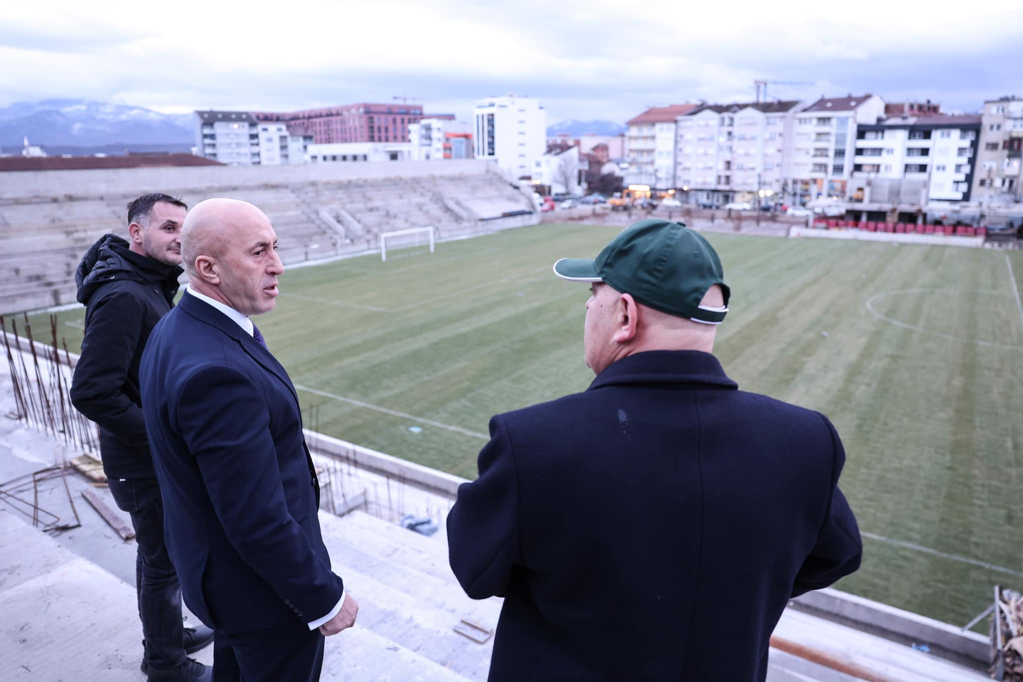 Haradinaj për stadiumin e Gjakovës: Aset për gjithë Kosovën