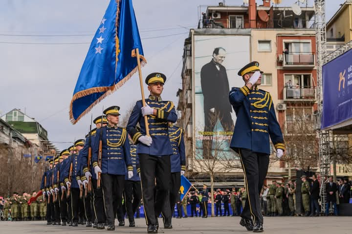 Liderët botërorë urojnë Kosovën në 17-vjetorin e pavarësisë