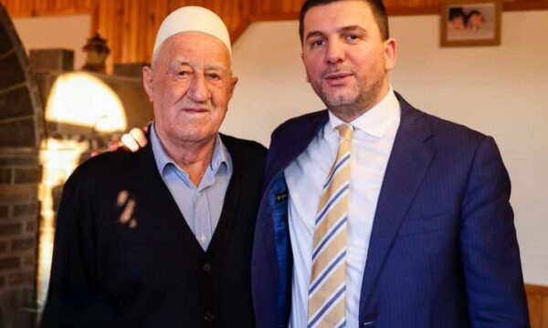 Vdekja e babait të Thaçit, Krasniqi: Nuk u shua vetëm një njeri – por një baba që i dha Kosovës një çlirimtar