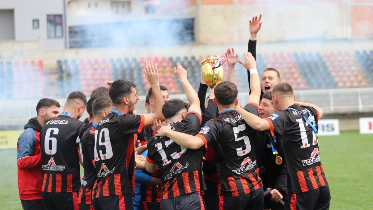 Juniorët e KF Drenica shpallen kampionë në Ligën e Parë U19 Juniorët e KF Drenica shpallen kampionë në Ligën e Parë U19