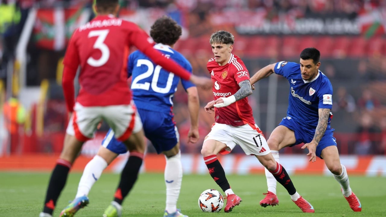 Finalja e madhe do të vendoset mes Manchester United dhe Tottenham Finalja e madhe do të vendoset mes Manchester United dhe Tottenham