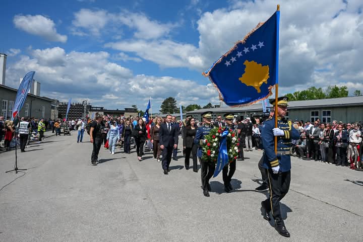 Osmani në kampin Mauthausen të Austrisë: T’i mbrojmë vlerat për të cilat ata u flijuan Osmani në kampin Mauthausen të Austrisë: T’i mbrojmë vlerat për të cilat ata u flijuan