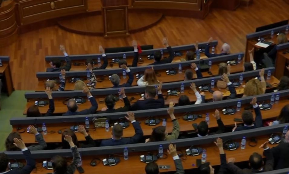 Kuvendi nuk konstituohet as në përpjekjen e dhjetë Kuvendi nuk konstituohet as në përpjekjen e dhjetë
