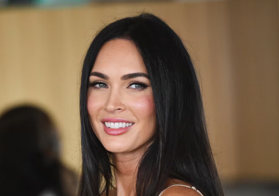 Megan Fox zbulon se shtatzënia e saj ishte ‘e paplanifikuar, por surprizë e lumtur’ Megan Fox zbulon se shtatzënia e saj ishte ‘e paplanifikuar, por surprizë e lumtur’
