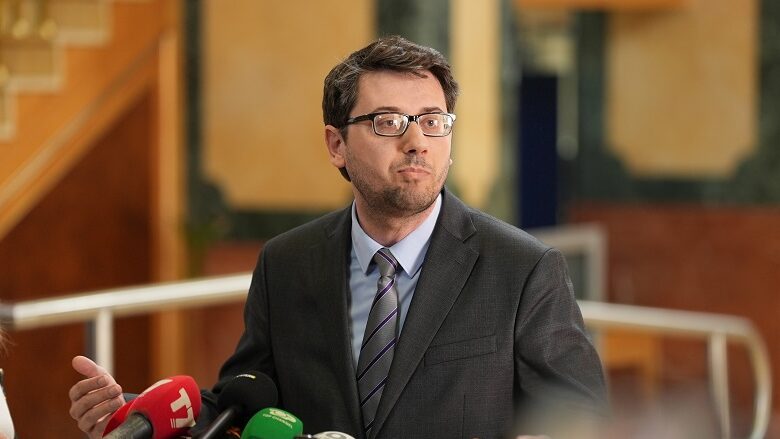 Murati: PDK, LDK e AAK refuzuan të zhbllokojnë procesin