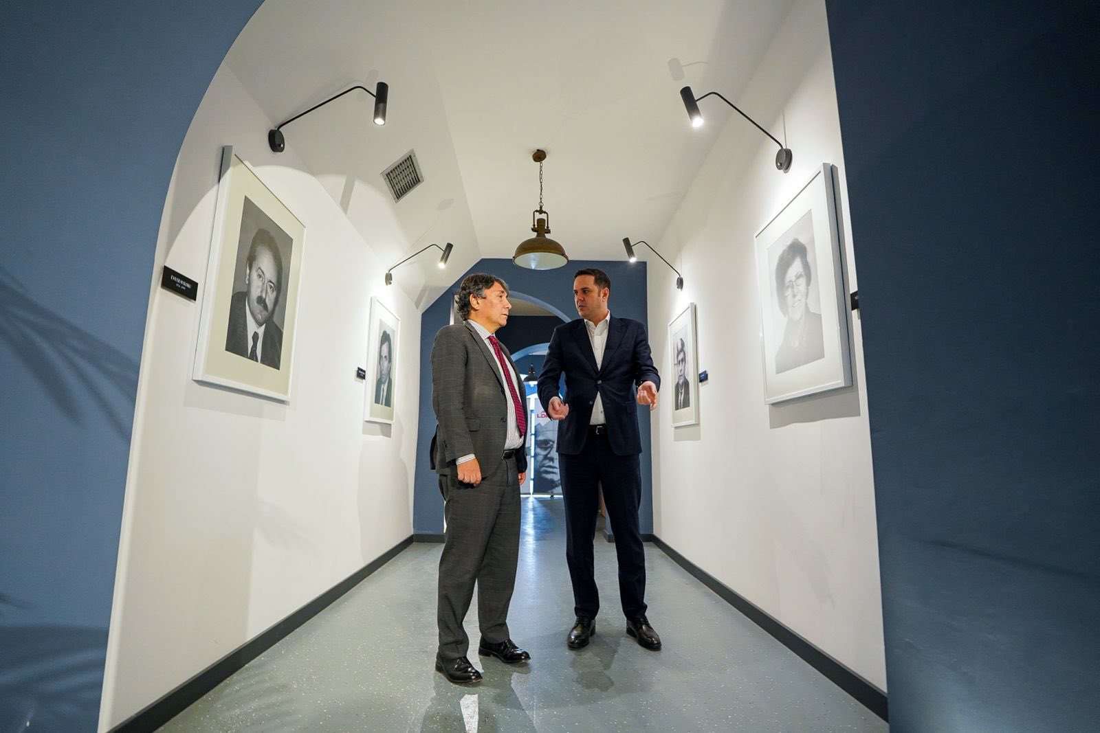 Abdixhiku takon ambasadorin e ri italian Abdixhiku takon ambasadorin e ri italian