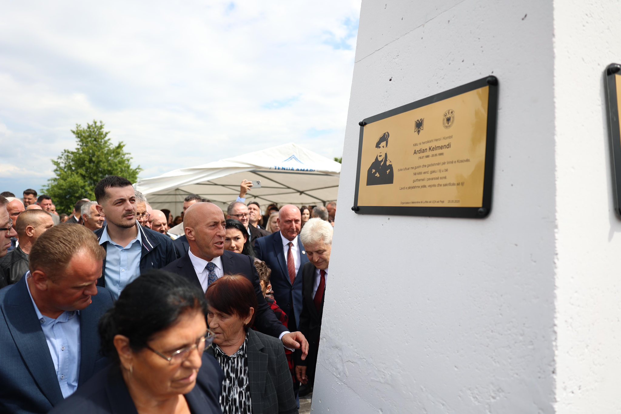 Përkujtohen dëshmorët Fetah Selca, Ardian Kelmendi, Islam Berisha dhe Muharrem Kelmendi Përkujtohen dëshmorët Fetah Selca, Ardian Kelmendi, Islam Berisha dhe Muharrem Kelmendi