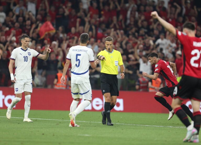 Mbyllet ndeshja, Shqipëri 0-0 Serbi Mbyllet ndeshja, Shqipëri 0-0 Serbi