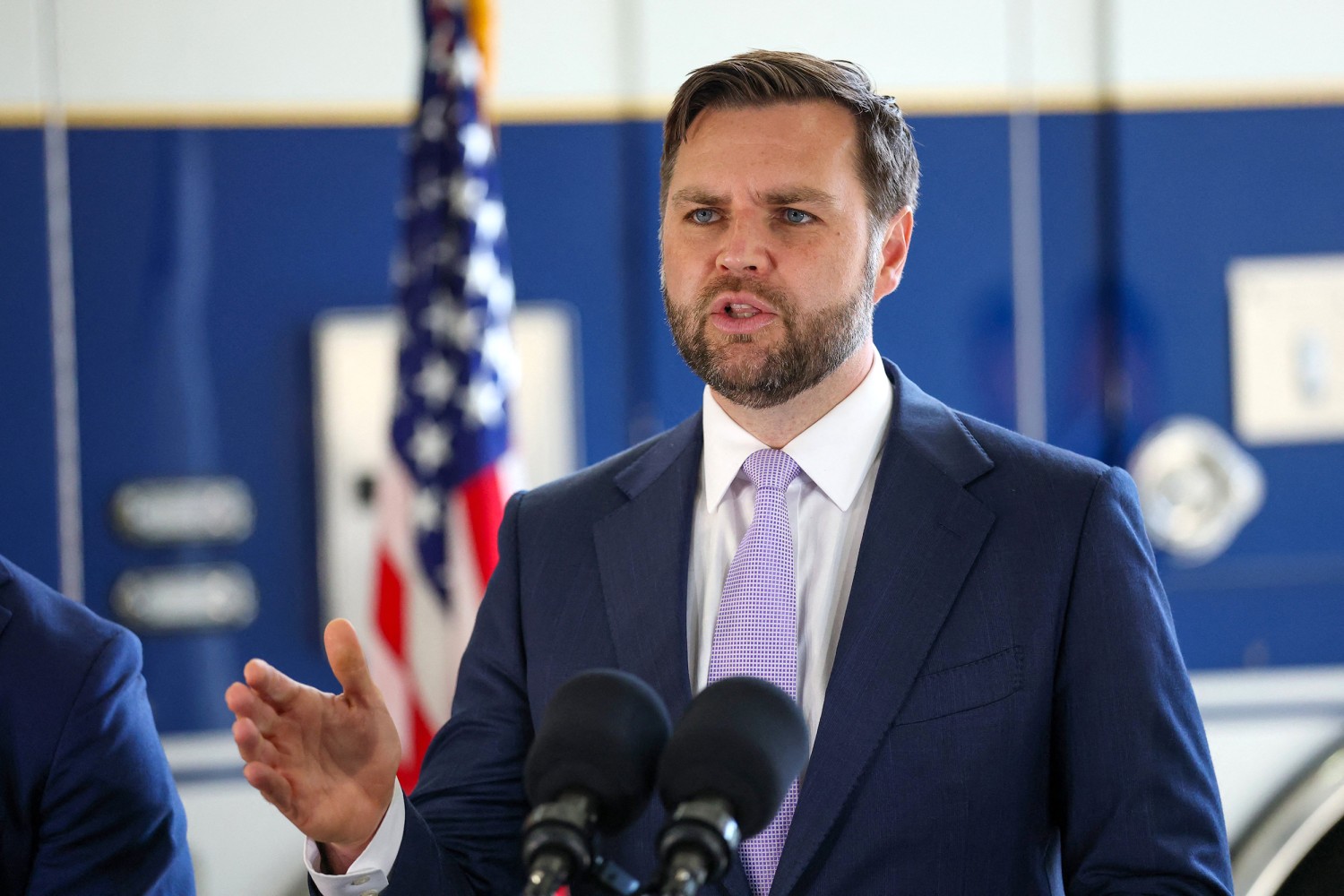 Zëvendëspresidenti amerikan thotë se SHBA nuk është në luftë me Iranin Zëvendëspresidenti amerikan thotë se SHBA nuk është në luftë me Iranin