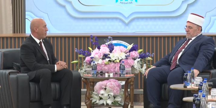 Haradinaj shkon në BIK, flet për ngërçin politik: Uroj që Zoti me na i gjet rrugët Haradinaj shkon në BIK, flet për ngërçin politik: Uroj që Zoti me na i gjet rrugët