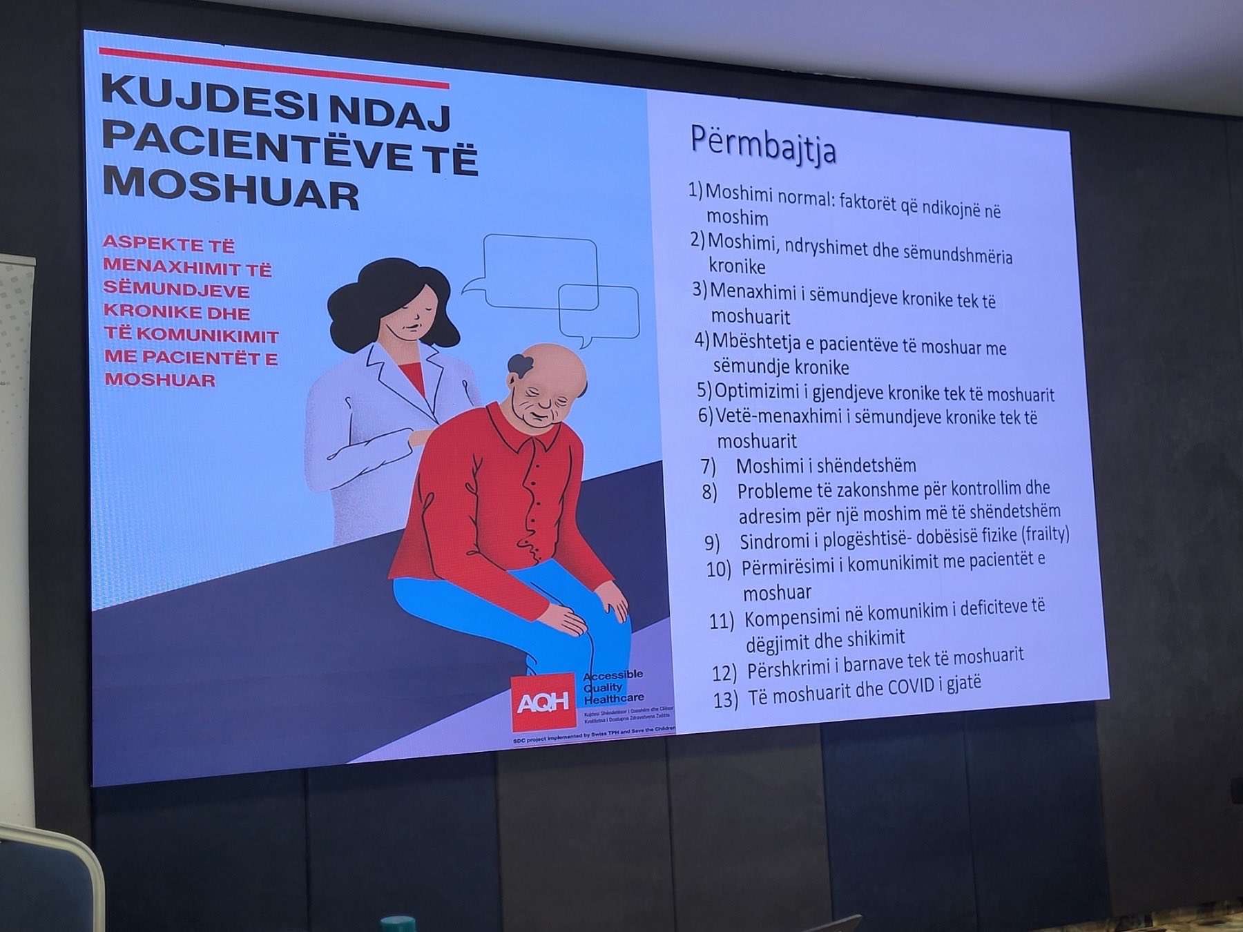 Përfunduan trajnimet me temën “Kujdesi ndaj pacientëve të moshuar” Përfunduan trajnimet me temën “Kujdesi ndaj pacientëve të moshuar”