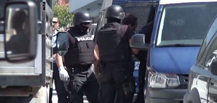 Arrestohen 15 të dyshuar për lëshim të çeqeve pa mbulesë ose të rremë