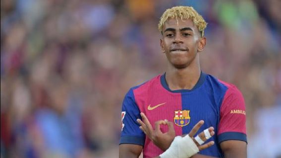Lamine Yamal: Përqendrohem te futbolli, jo te presioni për Topin e Artë Lamine Yamal: Përqendrohem te futbolli, jo te presioni për Topin e Artë